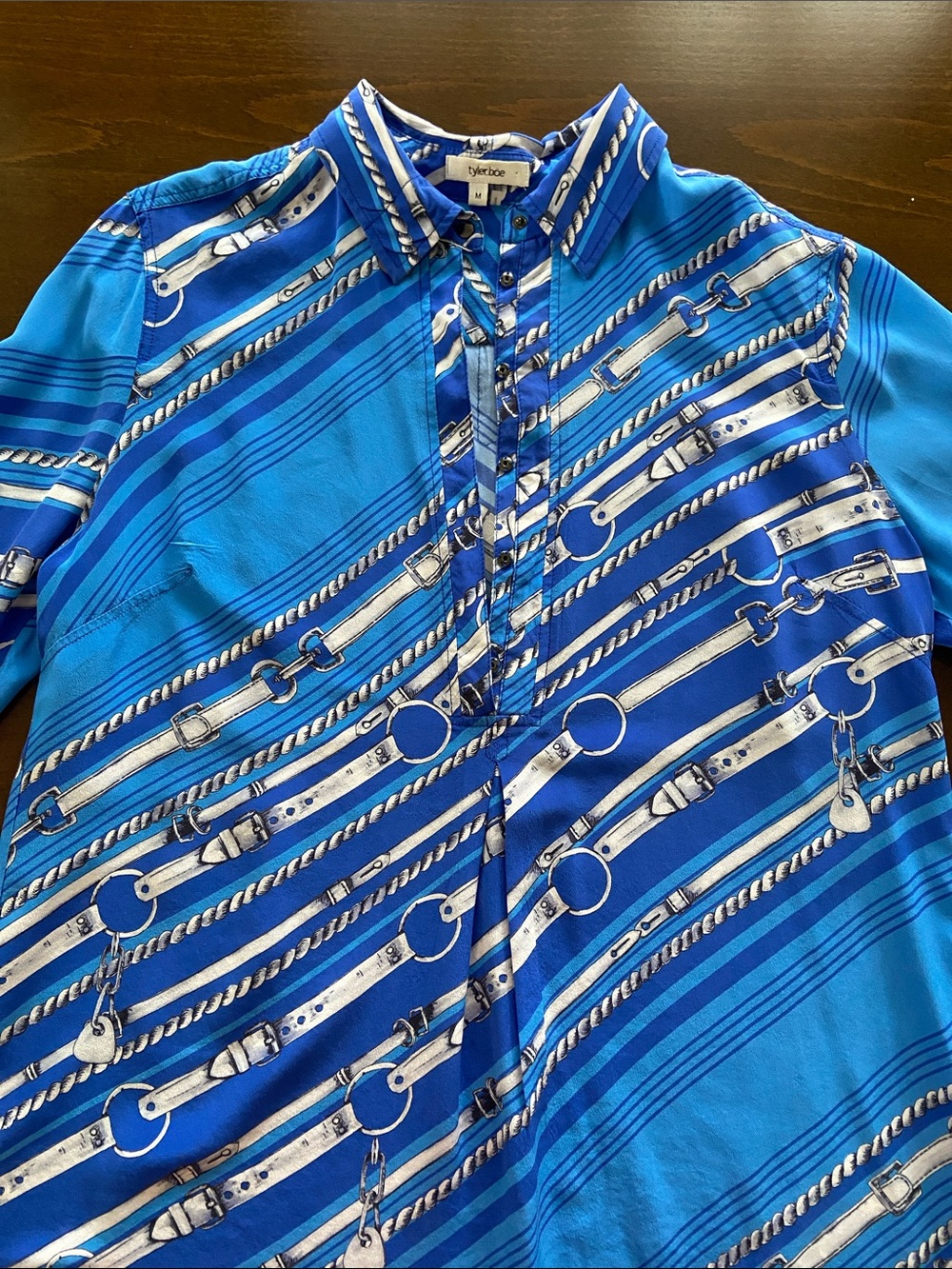 Tyler Boe Olivia Silk Bold Blue Equestrian Chain and Belt Pattern Blouse. Size M - Picture 7 of 13
